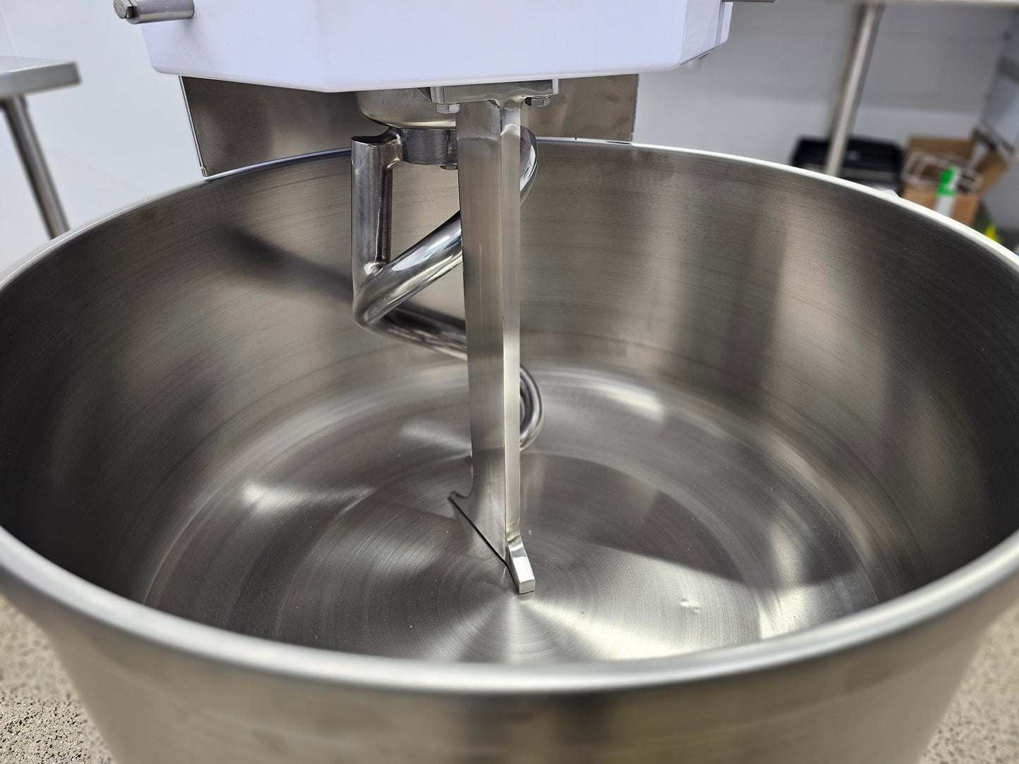 Spiral Mixer with Fixed Bowl - Model MSP130JET/T R